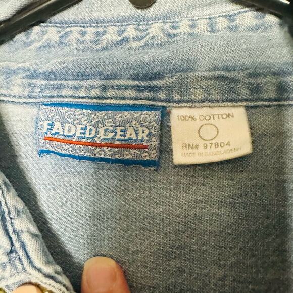 Vintage Faded Gear Denim Button Down Oklahoma University Embroidered Shirt Sz L - Picture 3 of 7